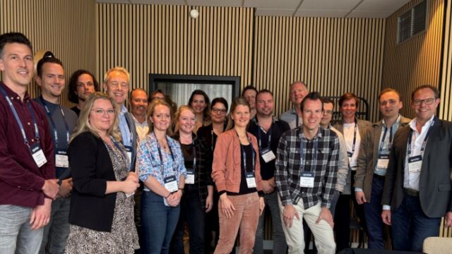 Van frictie naar flow: hoe AI-agents en owned mediakanalen samenwerken aan een naadloze klantreis